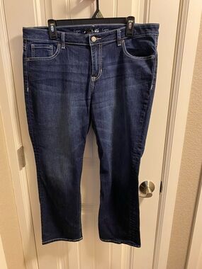 Apt 9 Capri Jeans 14 Dark Blue Stretch Denim Bling Flap Pocket Capris
